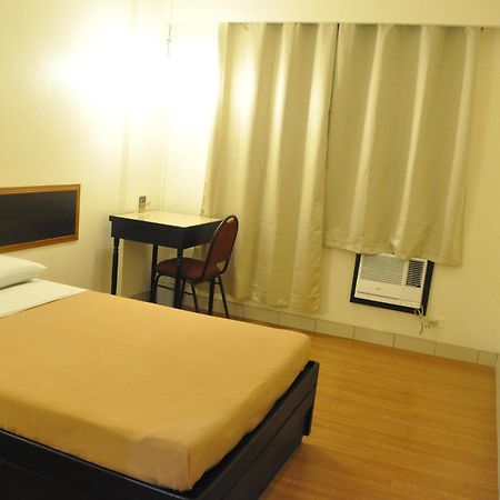 Iloilo Midtown Hotel Dış mekan fotoğraf