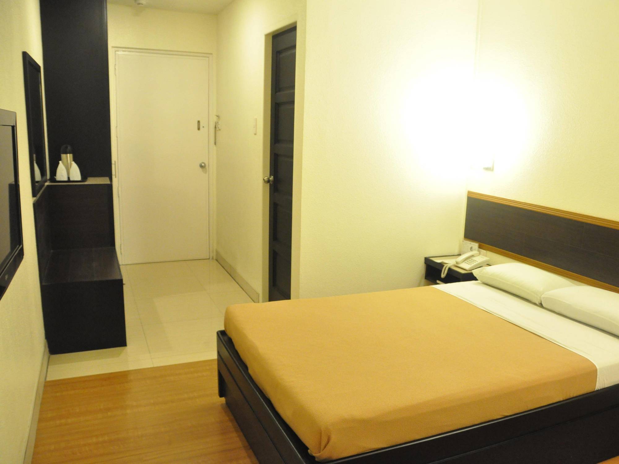 Iloilo Midtown Hotel Dış mekan fotoğraf